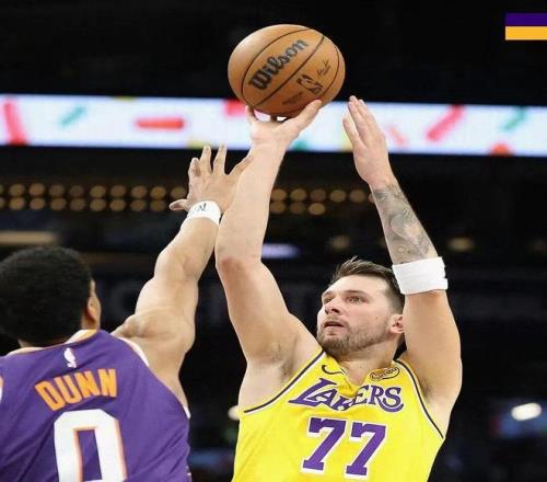 阿尔瓦雷斯,与恩佐模仿,劳塔罗庆祝,万博manbetx体育平台,万博体育官网,万博体育app下载,ManBetX,SPORTS