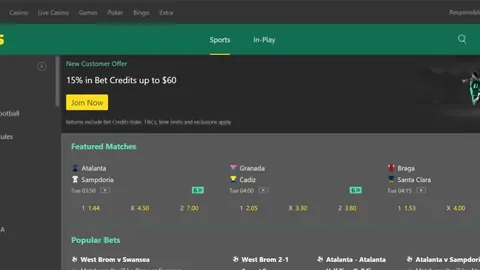 孙颖莎表现抢眼，何卓佳失误招致对手挑衅，赢得观众掌声