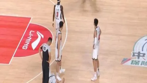 “曼城遭遇阿斯顿维拉挑战，连续三场败北”