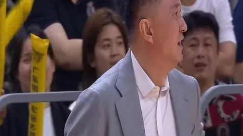 揭秘亚洲女足巅峰之战梦幻阵容：孙雯、王霜领衔，日本豪取四将霸屏！